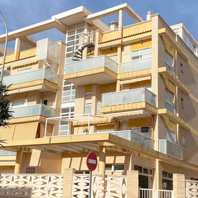 エル・カンページョAttic With Great Terrace Close To The Seaアパートメント エクステリア 写真
