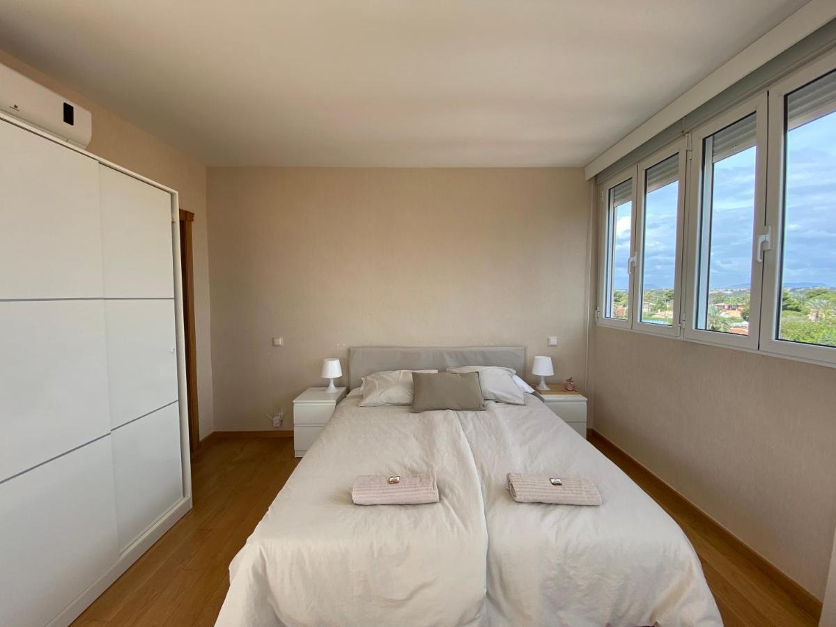 エル・カンページョAttic With Great Terrace Close To The Seaアパートメント エクステリア 写真