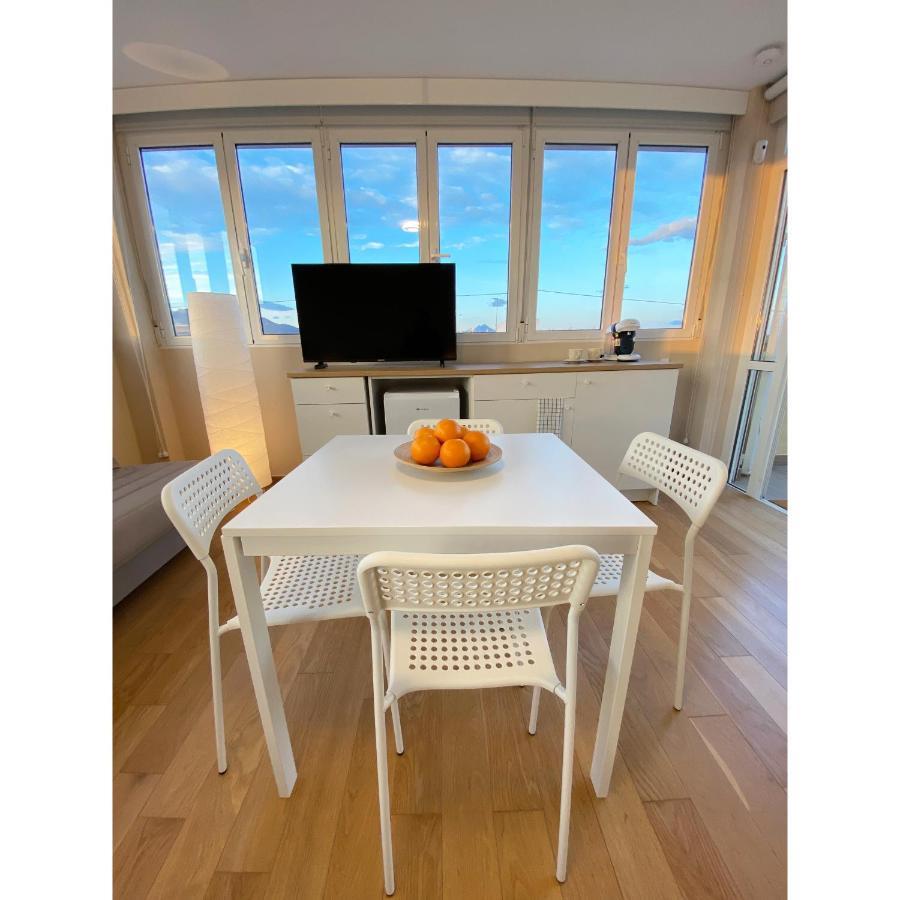 エル・カンページョAttic With Great Terrace Close To The Seaアパートメント エクステリア 写真
